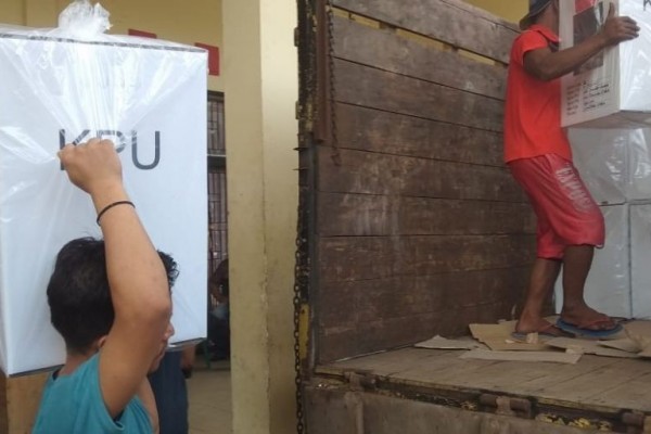 KPU Sibolga Musnahkan 229 Surat Suara yang Rusak