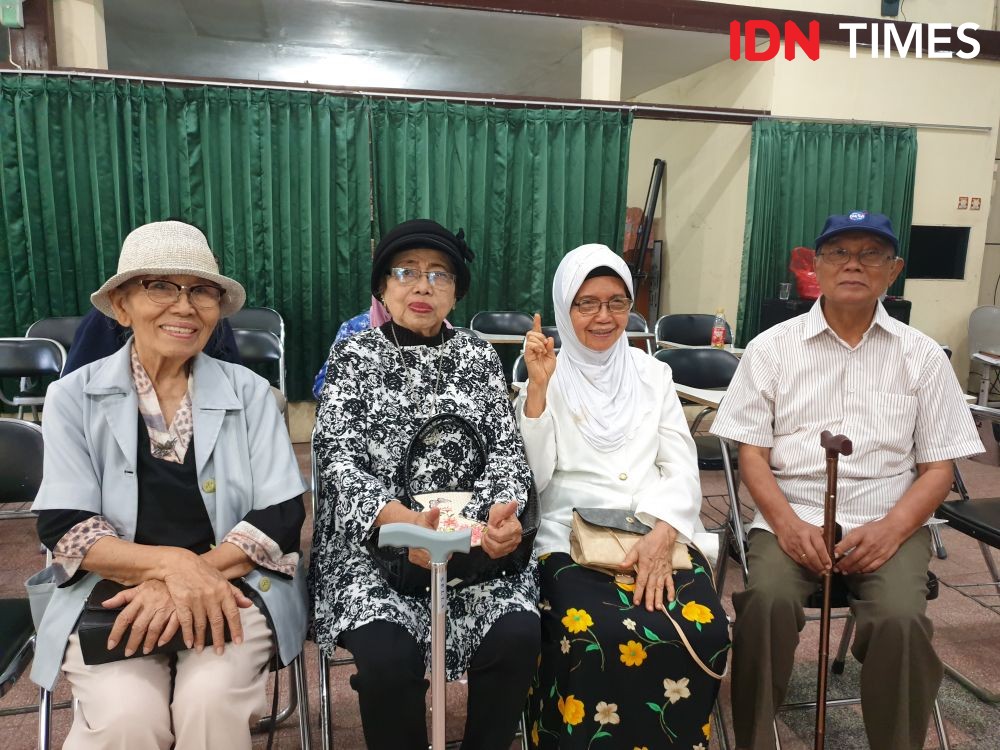 Beragam, Pemilih Usia 19 Sampai 90 Nyoblos di TPS 18 Sumbersari Malang