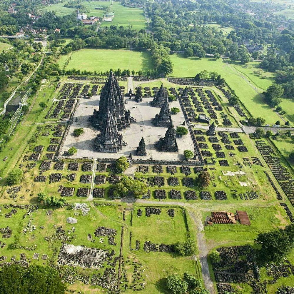 10 Foto Langka Penampakan Landmark Dunia dari Ketinggian, Menakjubkan!