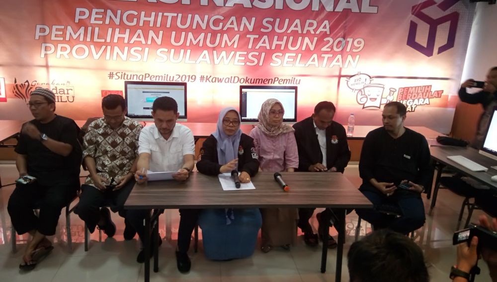 Sengketa Pilpres, KPU Sulsel Bawa 60 Boks Form Rekapitulasi ke MK  