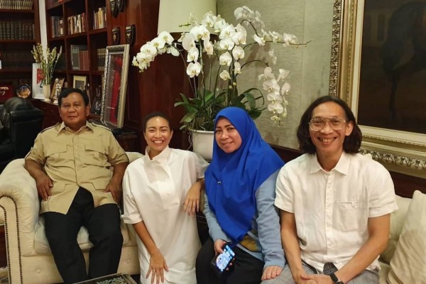 Melly Goeslaw Sambangi Prabowo, Mau Bertemu Kucing?