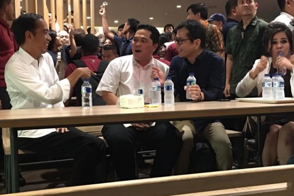 Makan Bareng Jokowi di Mal, Erick Thohir Sebut Akan Bertemu Sandiaga