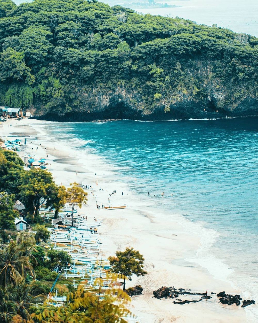8 Pantai dengan Pasir  Putih  Paling Indah Indonesia Pernah 