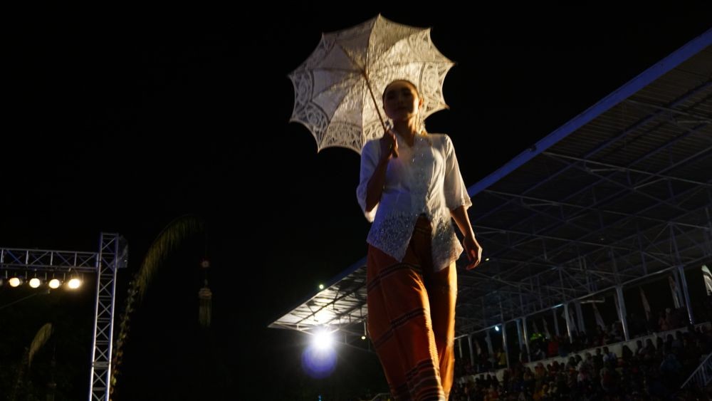 Kekinian, 10 Foto Keseruan Festival Kebaya Nusantara di Banyuwangi 