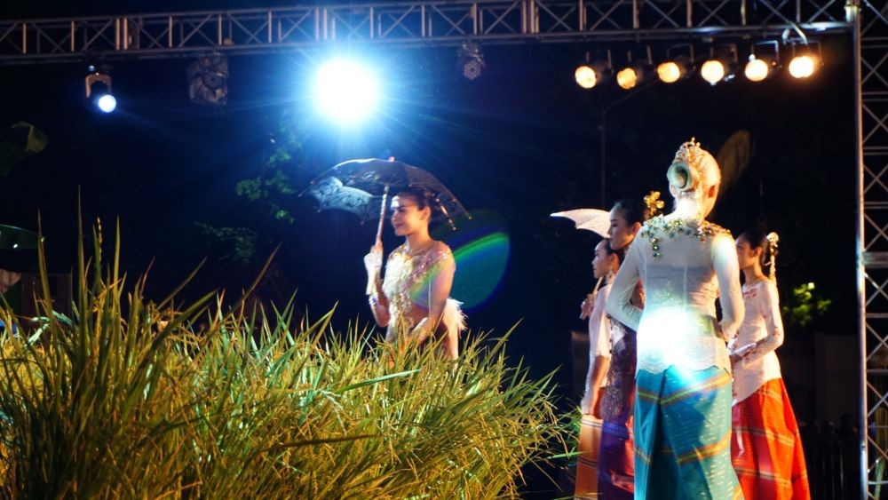 Kekinian, 10 Foto Keseruan Festival Kebaya Nusantara di Banyuwangi 
