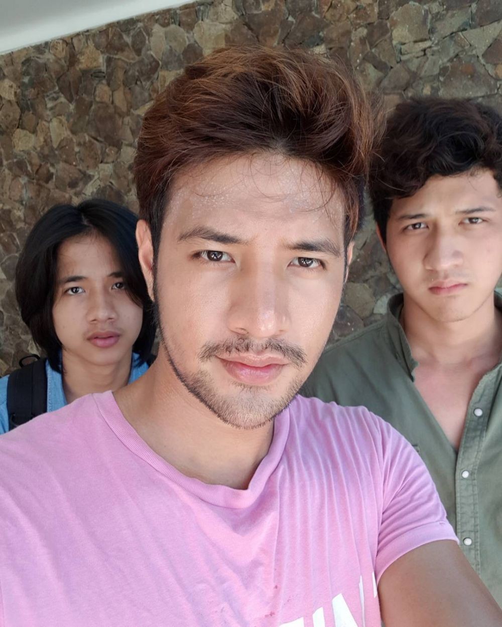 10 Potret Keakraban Ammar Zoni Dan Kedua Adiknya Brother Goals