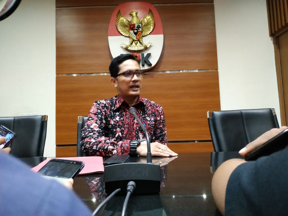 KPK Geledah Kantor PT Adhi Karya di Makassar