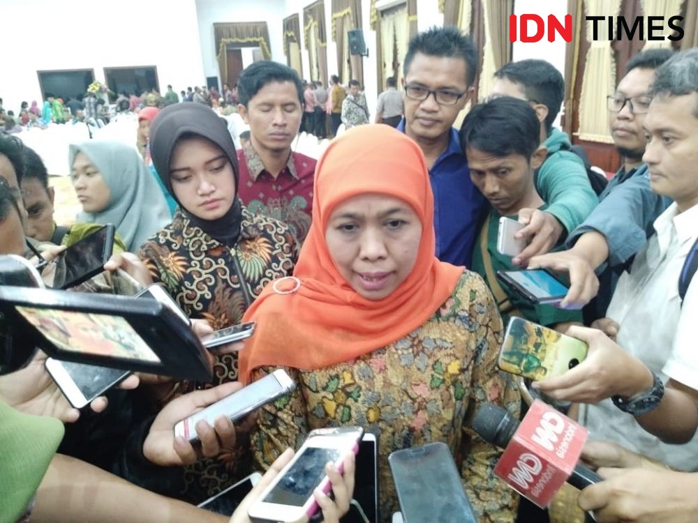 Ultahnya Disebut Buat Kerumunan, Khofifah Minta Maaf