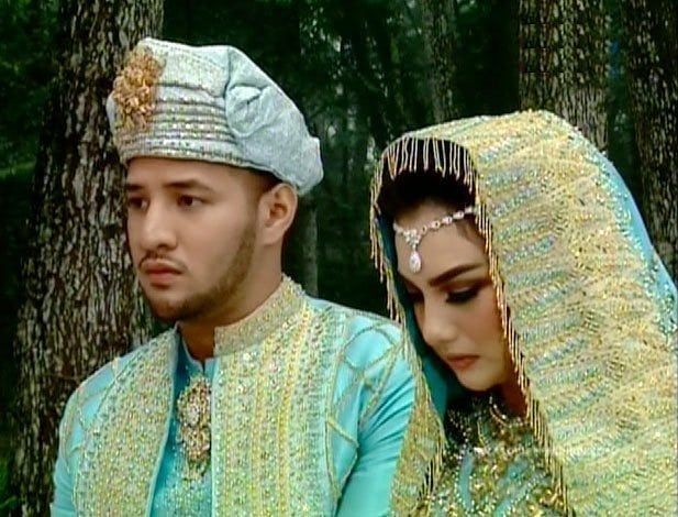 Sah, 9 Potret Haru Akad Nikah Irish Bella dan Ammar Zoni 