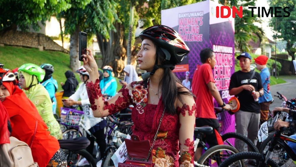 Malu Ikut Komunitas Sepeda, Tak Disangka Juara di Ajang Kebaya Ride