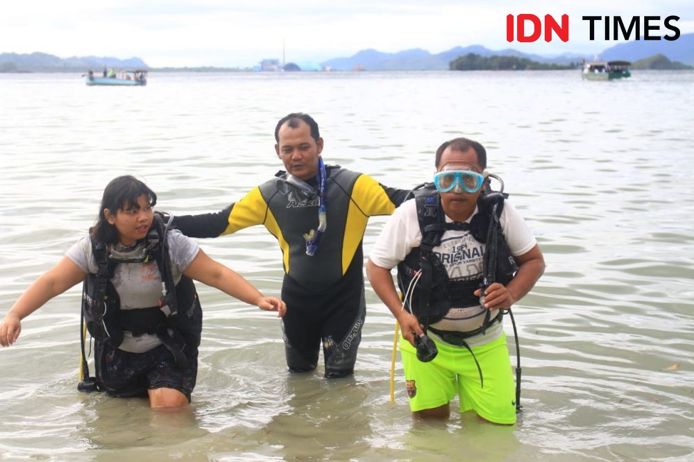 Peringati Hari Bumi, Komantab Ajak Komunitas Berkemah di Pulau Poncan