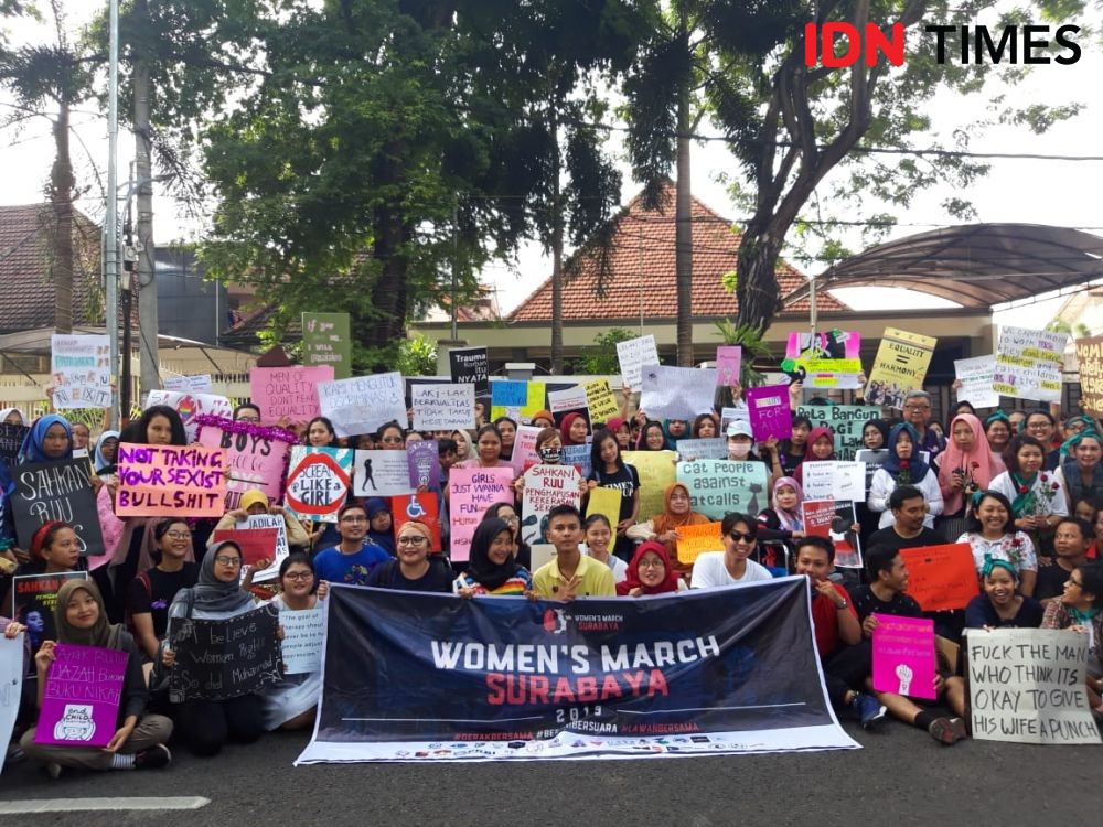 Tuti, Semangat Ikut Women's March Meski dengan Kursi Roda