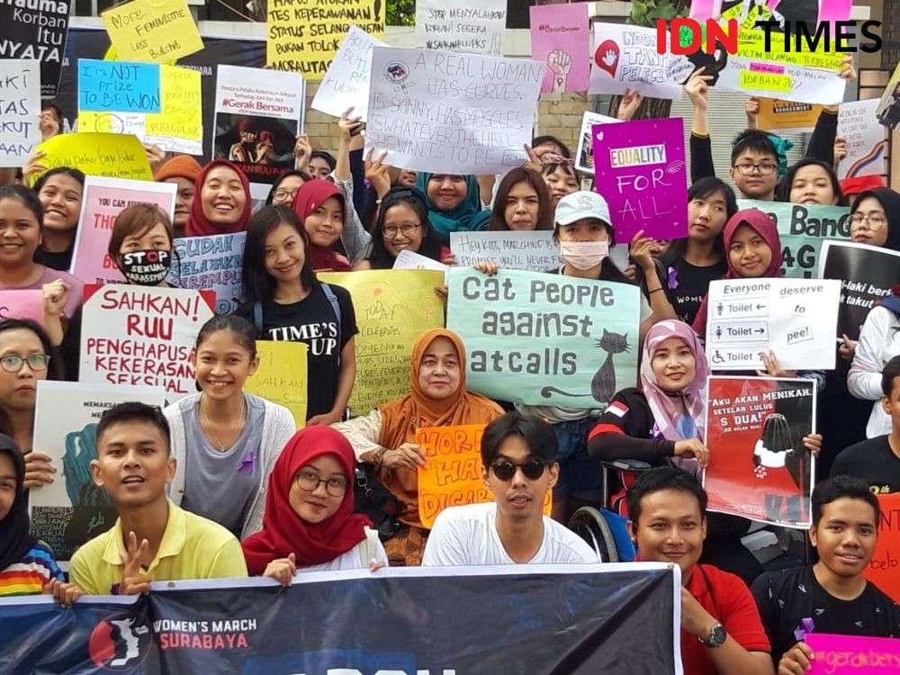 Tuti, Semangat Ikut Women's March Meski dengan Kursi Roda