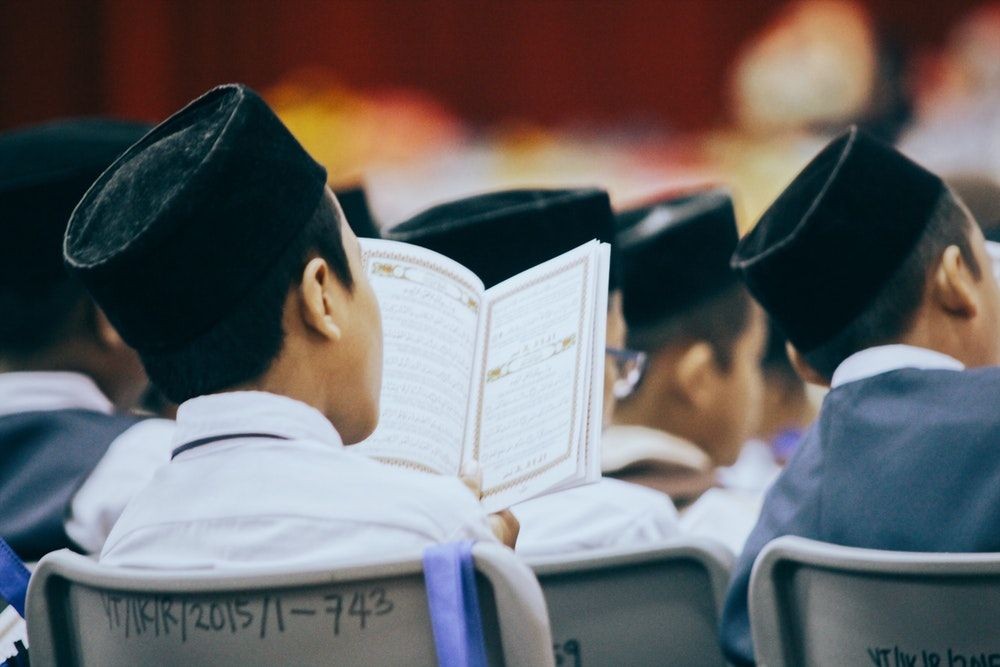 Muntah saat Puasa, Dianggap Batal atau Tidak? Begini Penjelasannya