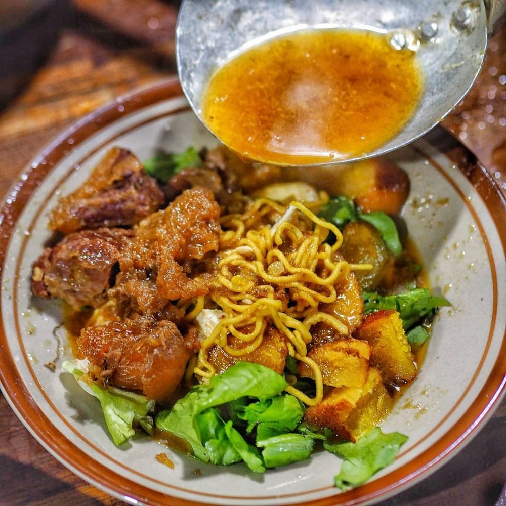 10 Makanan Khas Jawa Timur  yang Paling Enak dan Populer