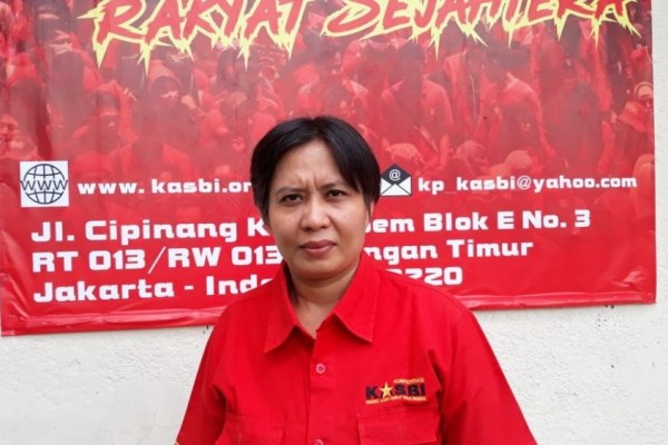 Nining Elitos, Buruh Pabrik Pejuang Kesetaraan