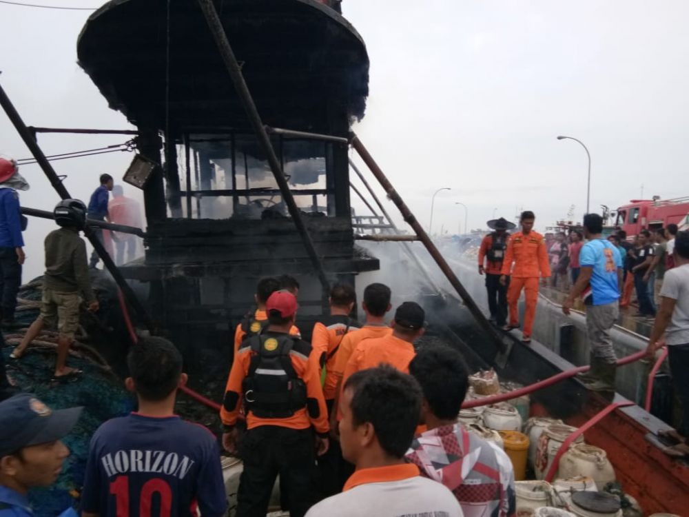 Pulang Melaut, Kapal Nelayan Sibolga Musnah Karena Ledakan Gas 