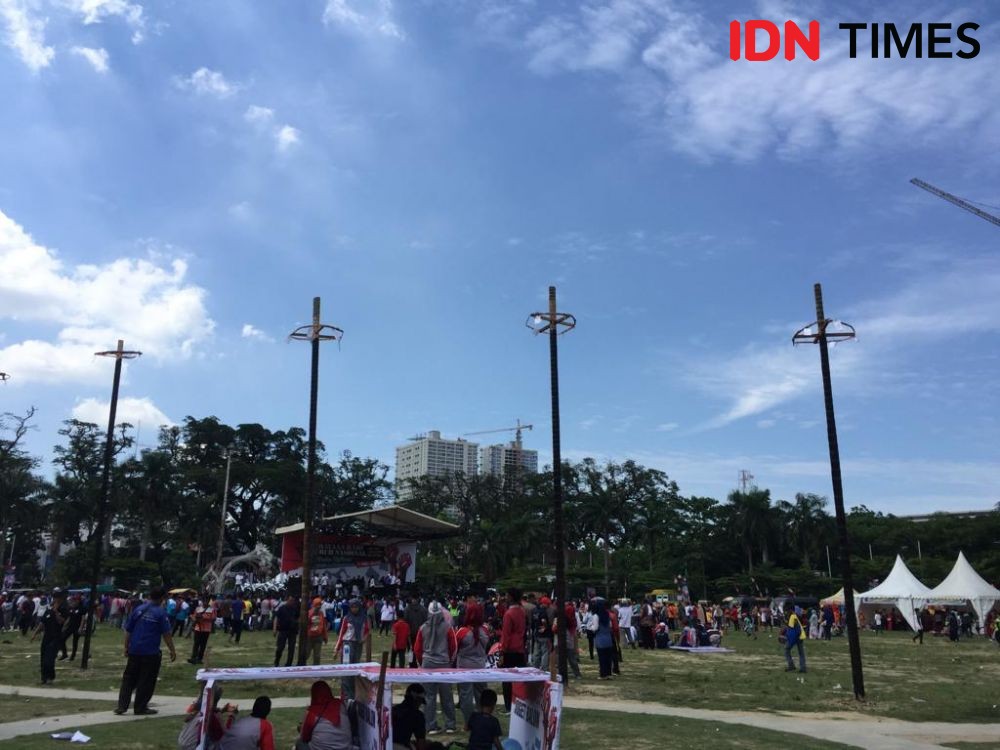 [Foto] Mereka yang Tetap Berjuang Turun ke Jalan saat May Day di Medan
