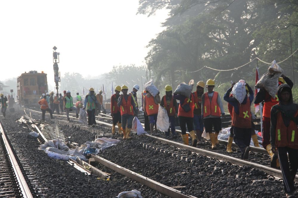 Jalur Ganda Kereta Api Antara Stasiun Nganjuk - Babadan Mulai Dibuka