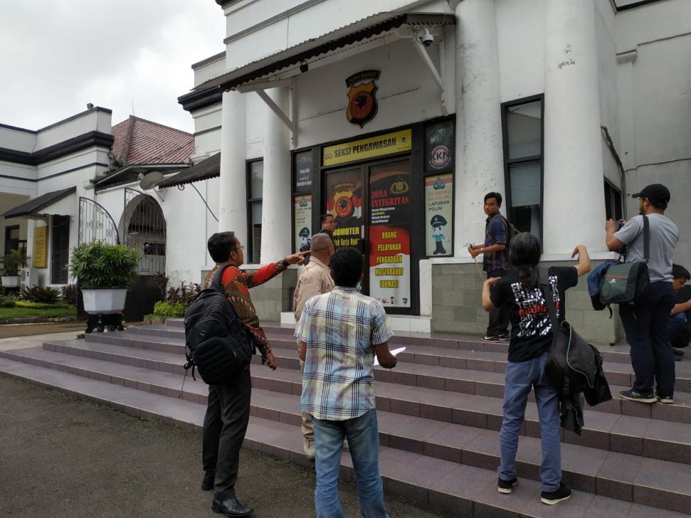 Dianiaya Polisi, Dua Pewarta Foto Lapor ke Propam Polrestabes Bandung