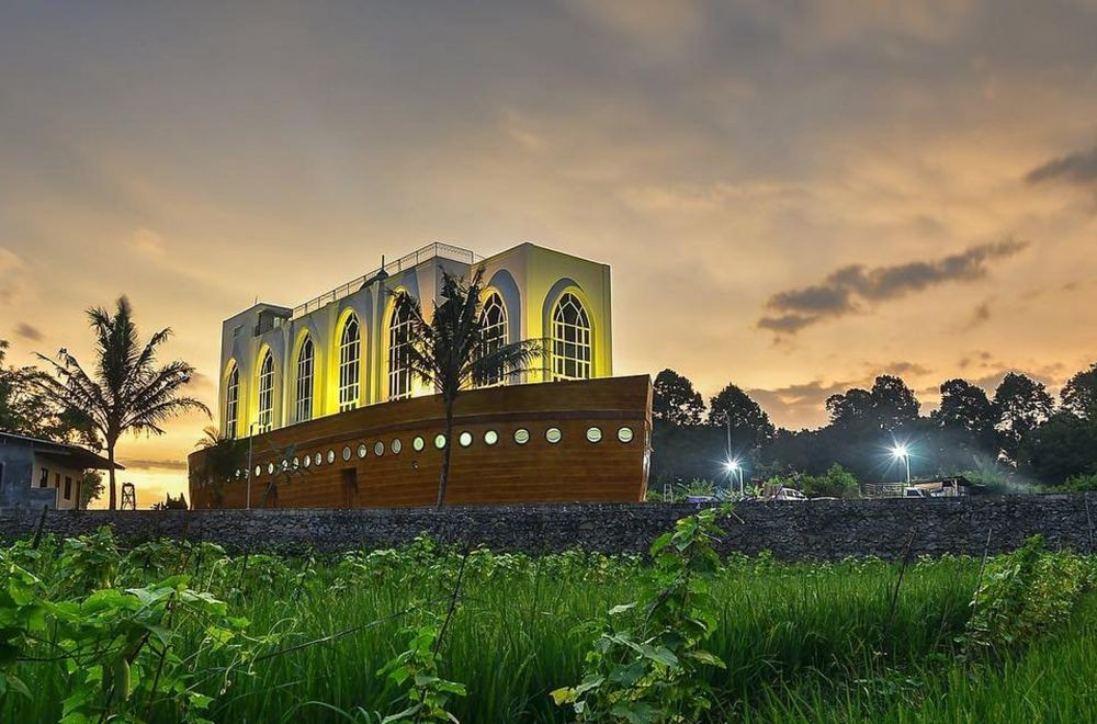 5 Masjid di Semarang ini Keren Banget untuk Wisata Religi 