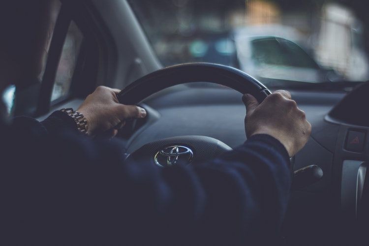 Baru Belajar Menyetir, Mobil Masuk ke Embung Baturetno Bantul 