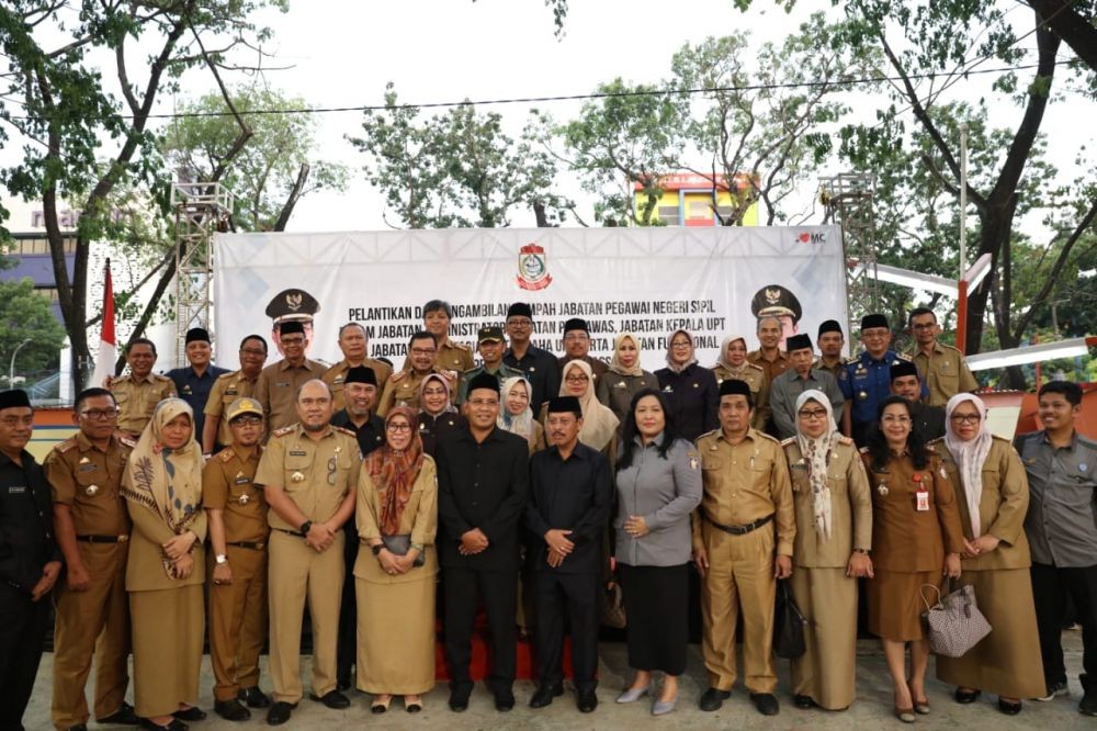 Wali Kota Danny Lantik dan Ambil Sumpah 400 ASN di Kanre Rong 