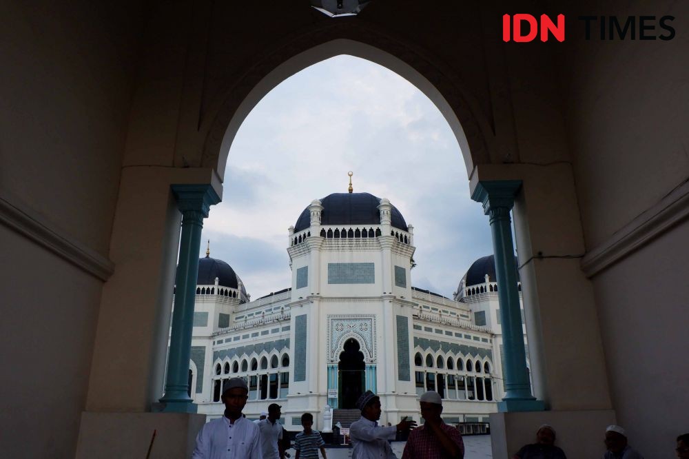 Wujud Kerukunan, 5 Destinasi Wisata Religi Lintas Agama di Medan