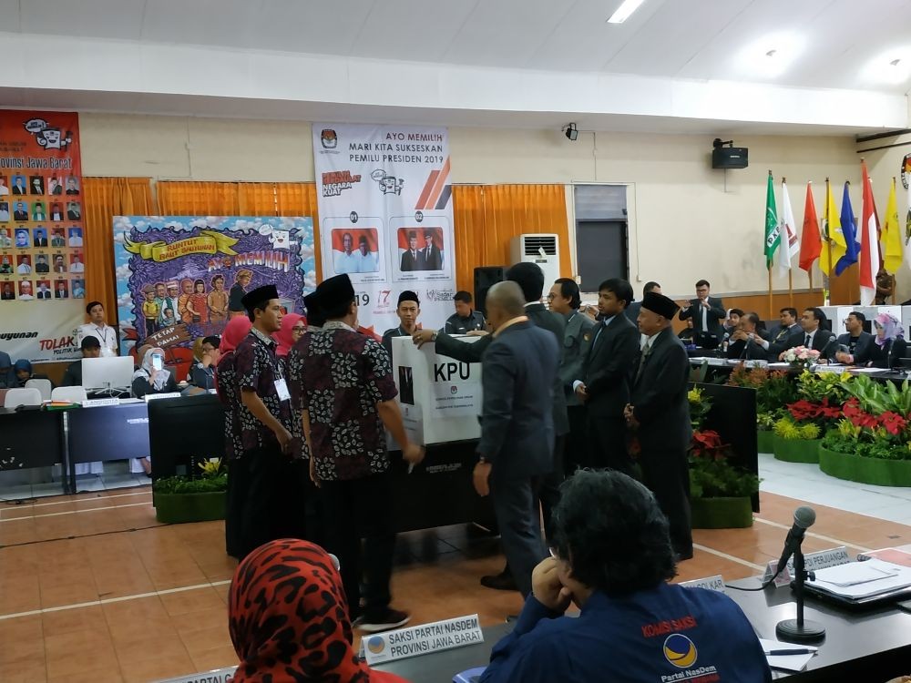 Hasil Hitung Suara Kabupaten Bekasi Telat, Pleno KPU Kembali Molor