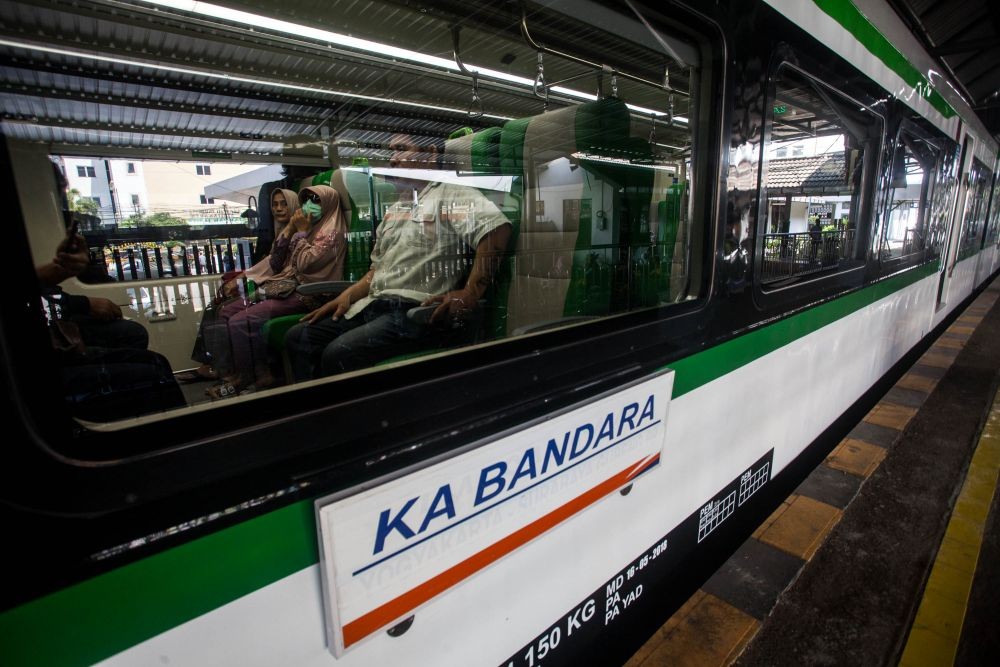 Hasto Segera Terbitkan Izin Kereta Menuju Bandara Baru Yogyakarta