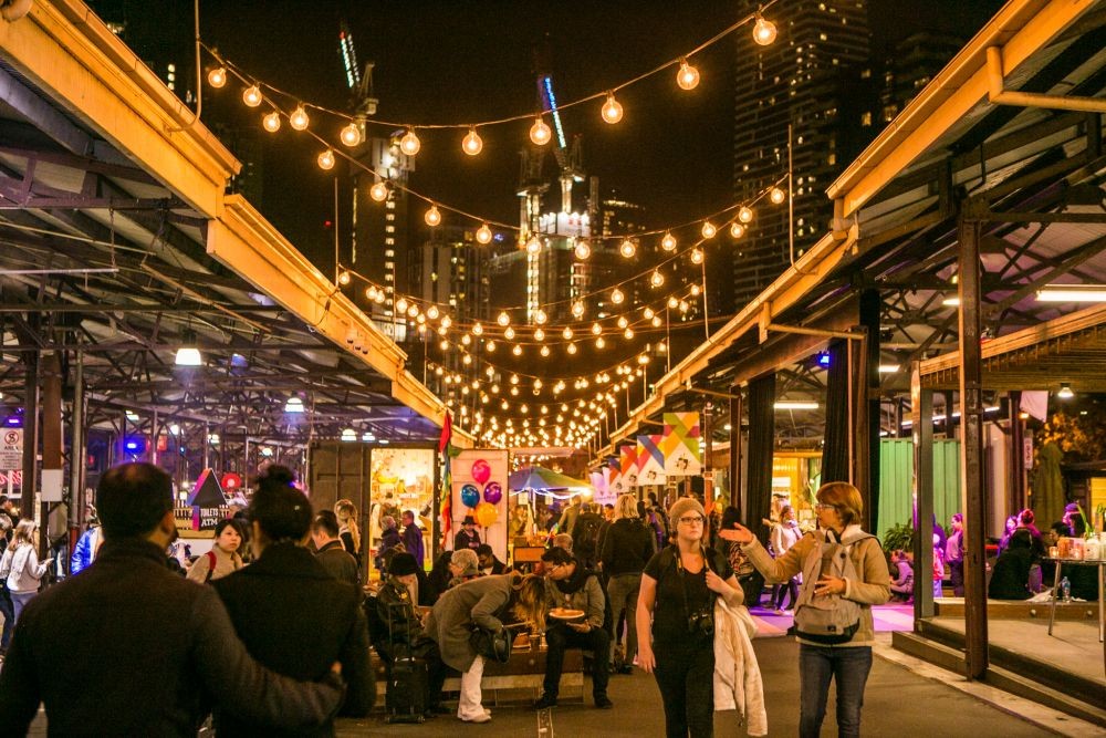 Night market. Ночной рынок ревендрет. Ночной рынок гифка. Китайский рынок зима ночь.