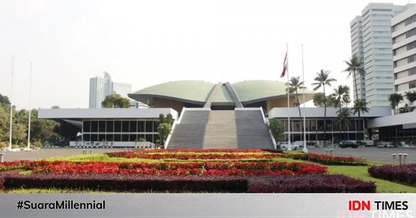 DPR Anggarkan RP4,5 Miliar Cat Dome Gedung Kura-kura