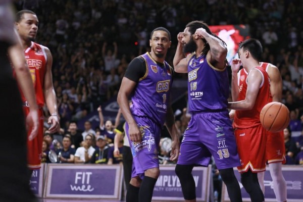 Comeback di Final Keempat dan Kelima, CLS Knight Juarai ABL!
