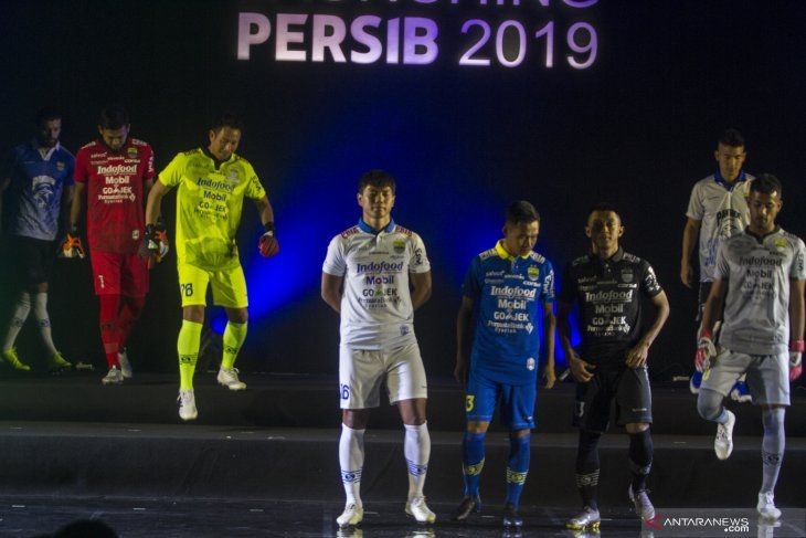 Baru Rilis, Jersey Persib yang Penuh Filosofi Laku Keras