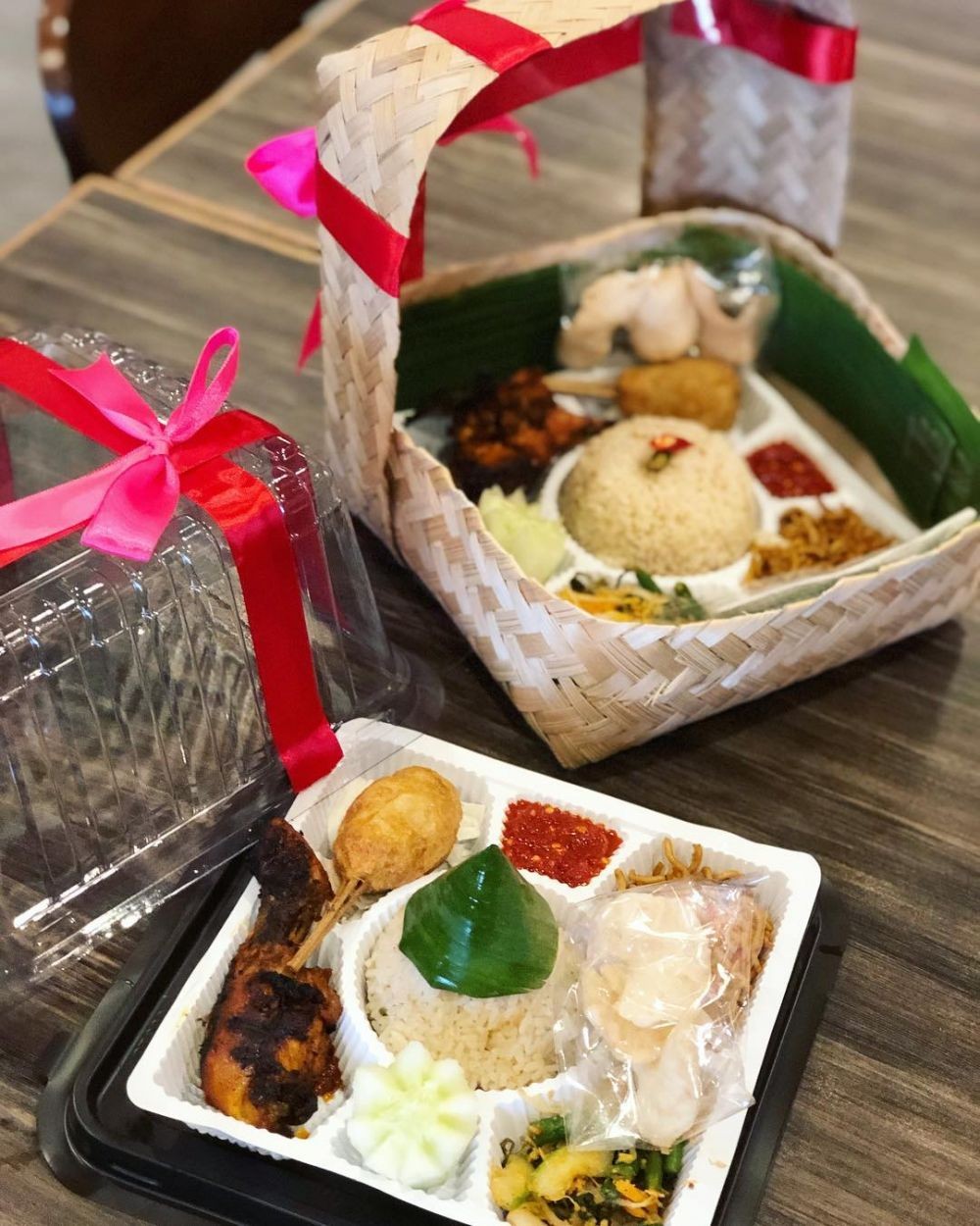 10 Jenis Nasi yang Cuma Ada di Indonesia, Semuanya Enak & Bikin Ngiler