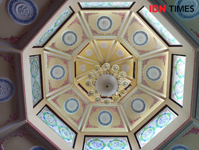 Arsitektur Masjid Cheng Hoo, Perpaduan Islam, Tionghoa, dan Nasrani