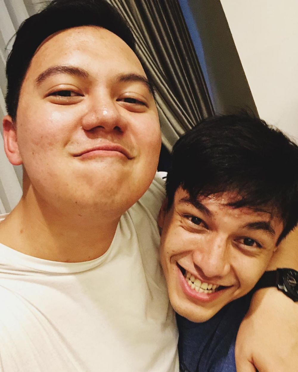 10 Potret Bromance Jefri Nichol & Chandra Liow di Film Hit ...