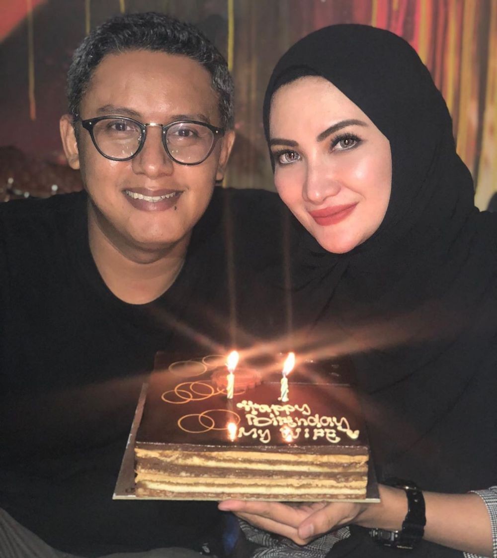 Jarang Terekspos, Ini 10 Potret Natalie Sarah Saat Bersama Suami