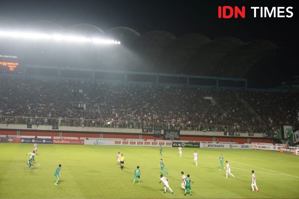 Brian Ferreira Cemerlang, PSS Sleman Lumat Arema FC 3-1