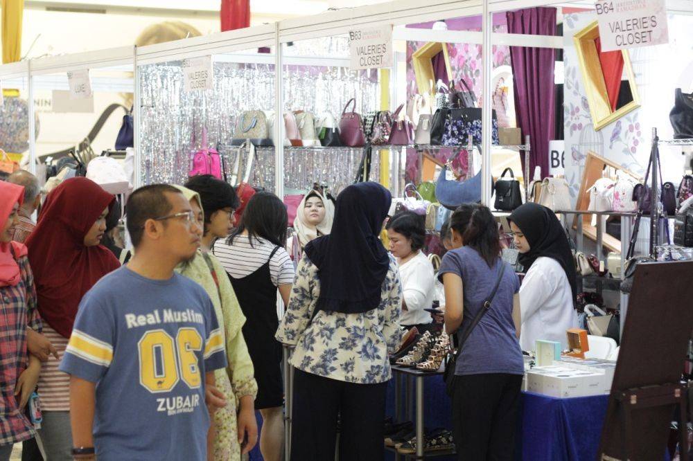 Irresistible: Bazar Barang Preloved Branded Yang Dinanti Saat Ramadan