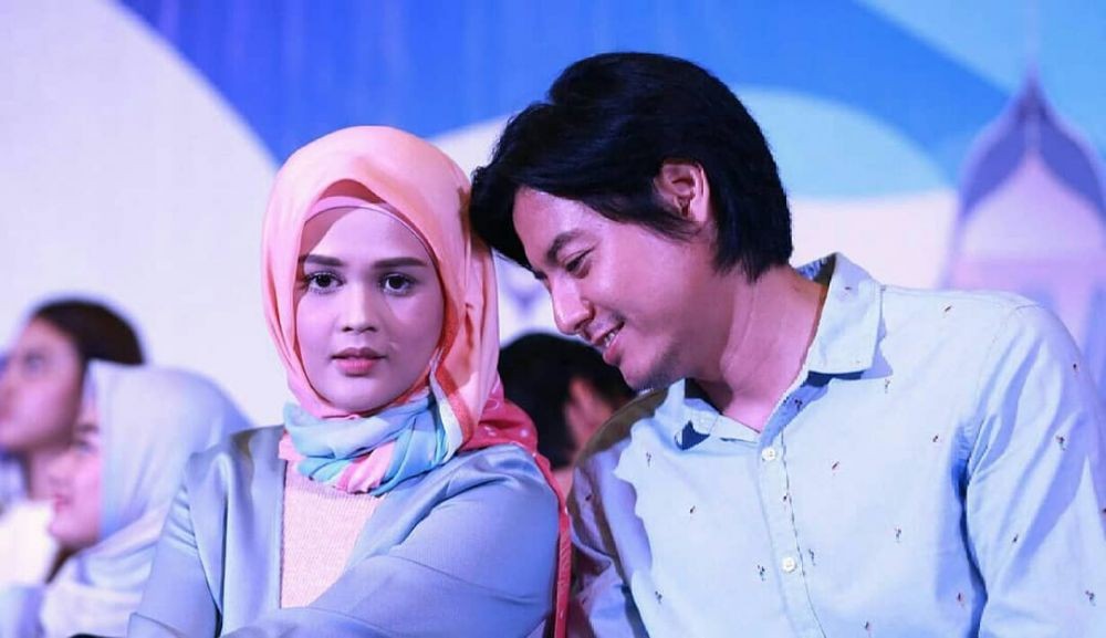 Makin Islami, 10 Momen Ramadan Pertama Roger Danuarta