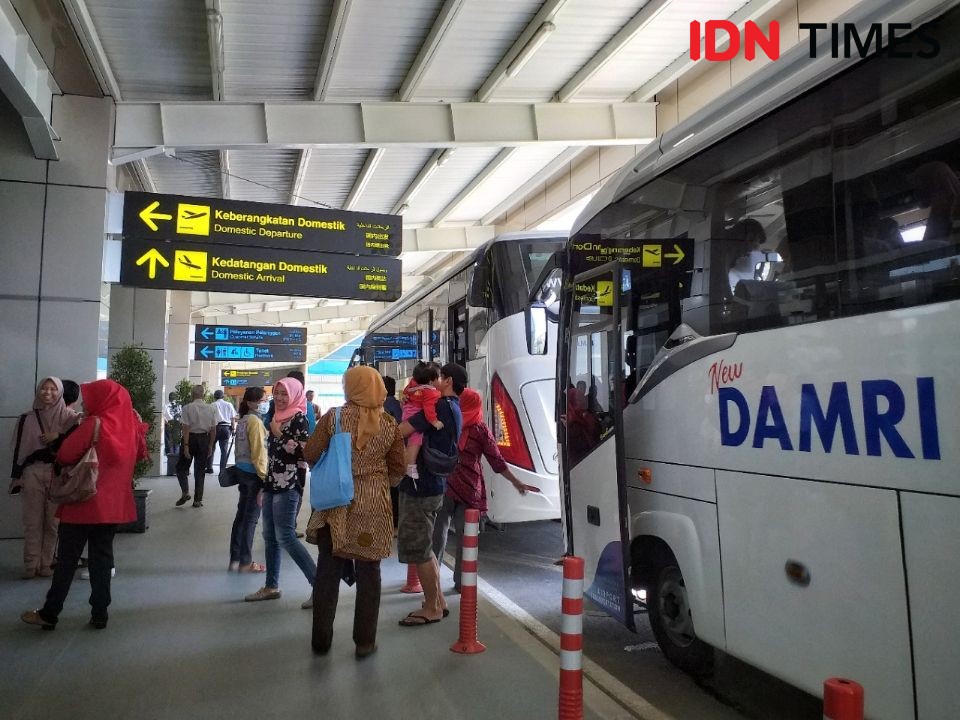 [FOTO] Asyiknya Piknik ke YIA, Bandara Baru Milik Yogyakarta