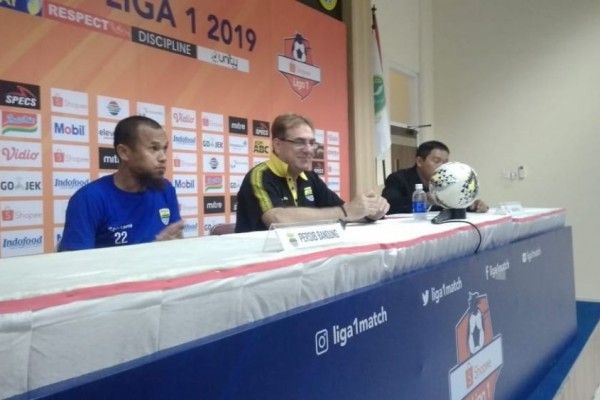 Robert Rene Tak Menyangka Waktu Arthur Bikin Gol