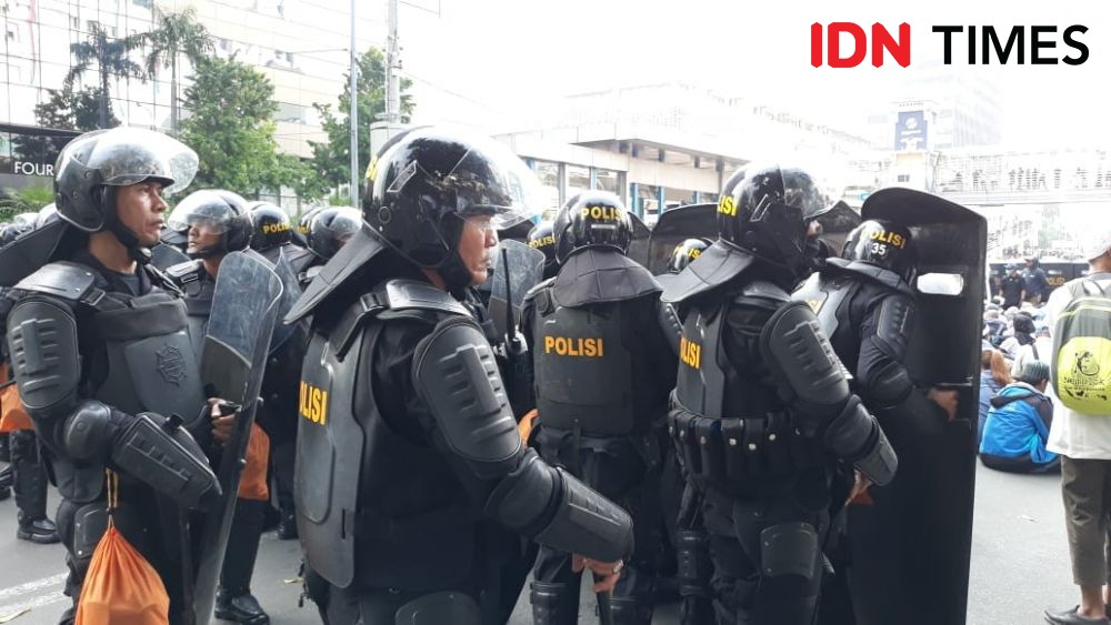 Pria Bule Terjaring Razia Masker di Semarang, Cuma Ditegur Polisi