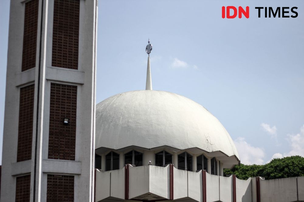 [FOTO] Masjid Itje, Nazar Dangdut, dan Tempat Pemudik Istirahat