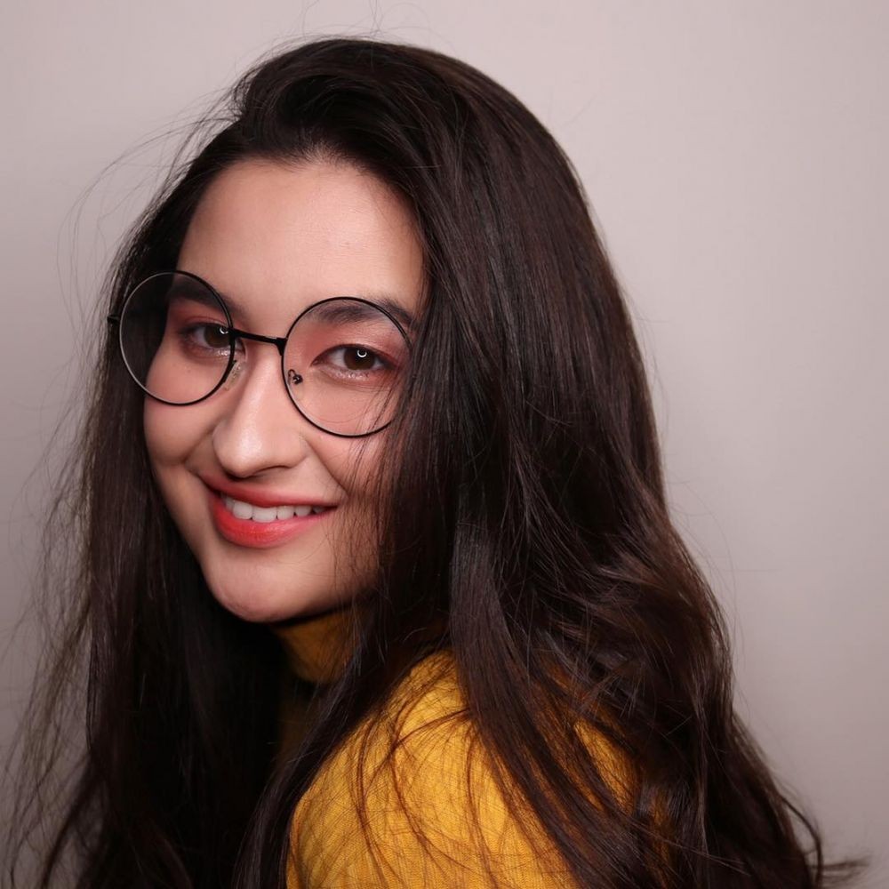 10 Potret Stephanie Poetri, Penerus Sang Diva Titi DJ