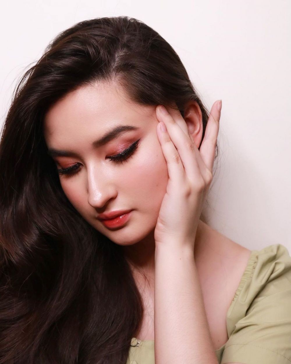 10 Potret Stephanie Poetri, Penerus Sang Diva Titi DJ