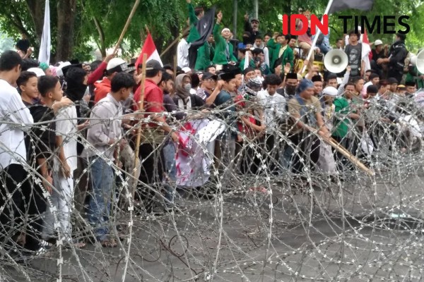 Massa GNKR Sumut Minta TNI Bela Mereka Jika Terjadi Bentrok
