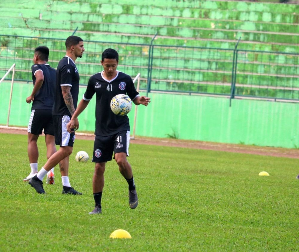Arema FC Siapkan Kejutan Untuk Lawan Persela Lamongan 