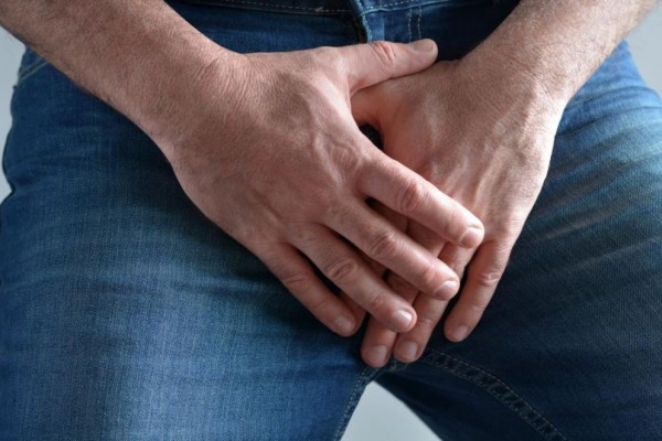 Tak Cuma Bau Aneh, Ini 5 Tanda Infeksi Ragi pada Area Kemaluan Pria
